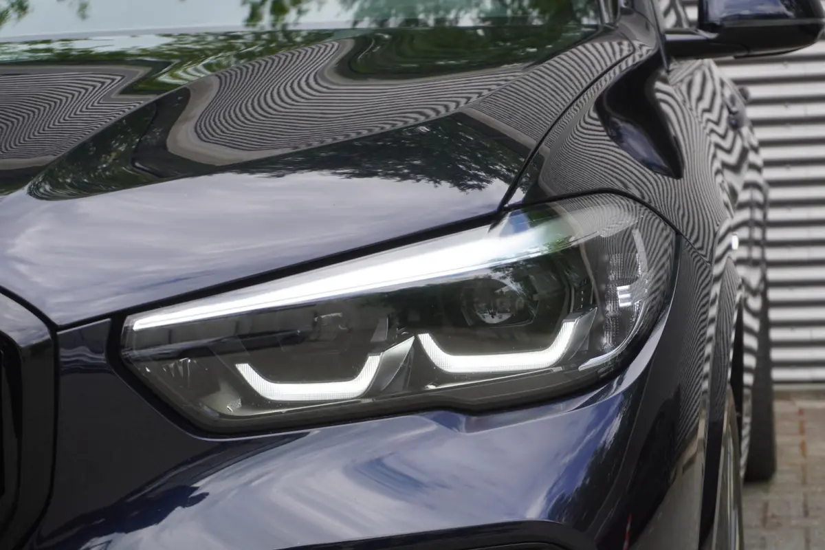 xDrive45e M Sportpakket | High Executive | 22 inch LM BMW Individual V-spaak | Glazen panoramadak | Driving Assistant Professional | Harman Kardon Surround Sound Systeem