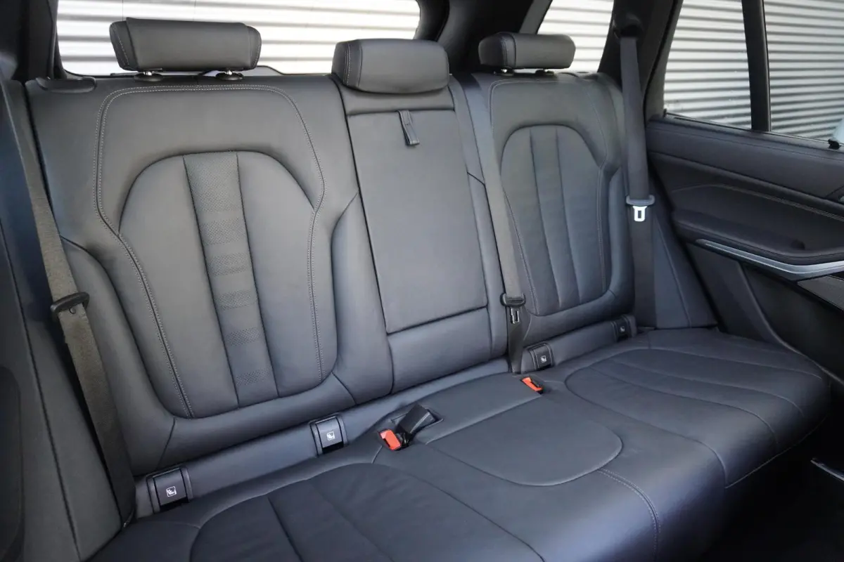 xDrive45e M Sportpakket | High Executive | 22 inch LM BMW Individual V-spaak | Glazen panoramadak | Driving Assistant Professional | Harman Kardon Surround Sound Systeem