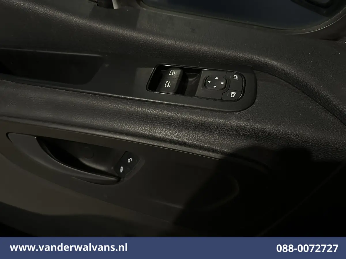 314 CDI 143pk L3H2 Euro6 Airco | Camera | Navigatie | Apple Carplay | Android Auto Parkeersensoren