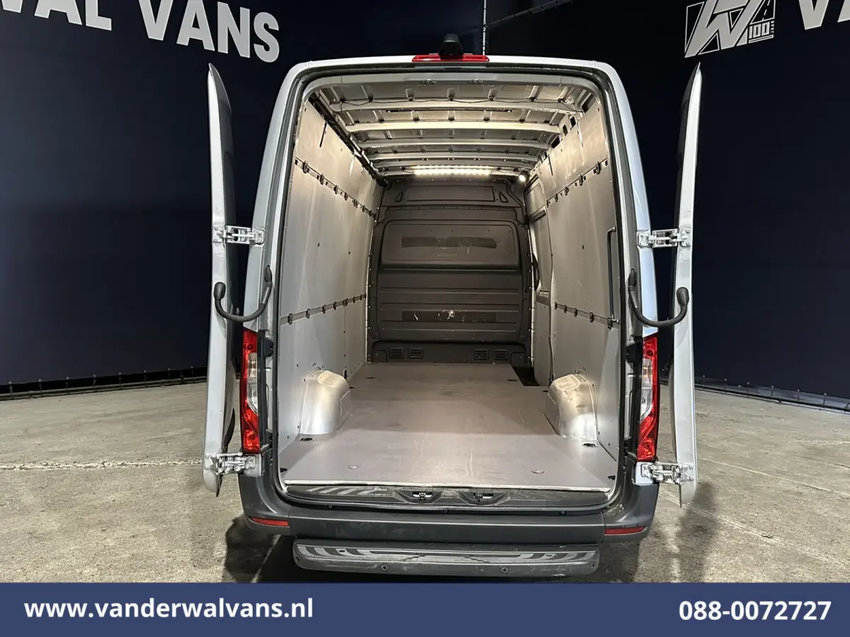 314 CDI 143pk L3H2 Euro6 Airco | Camera | Navigatie | Apple Carplay | Android Auto Parkeersensoren