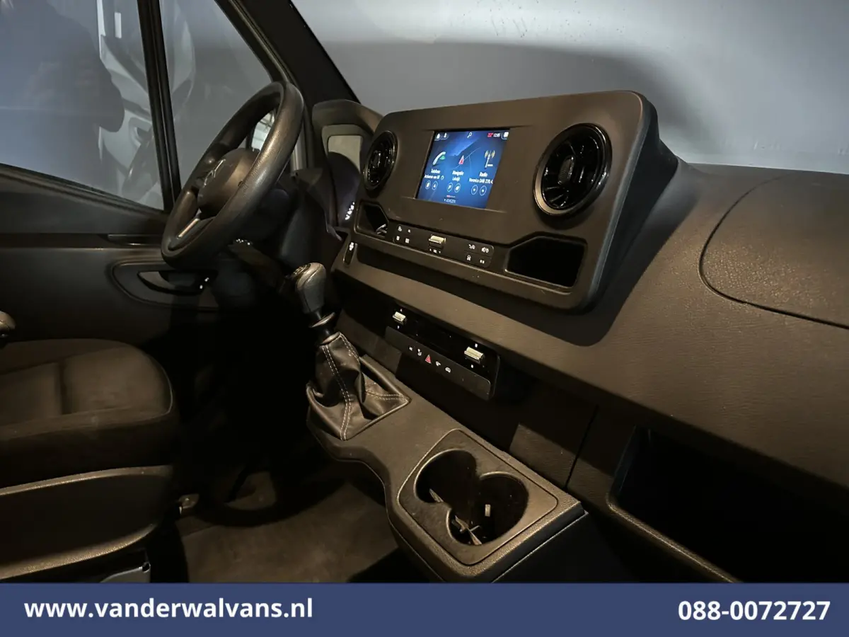 314 CDI 143pk L3H2 Euro6 Airco | Camera | Navigatie | Apple Carplay | Android Auto Parkeersensoren