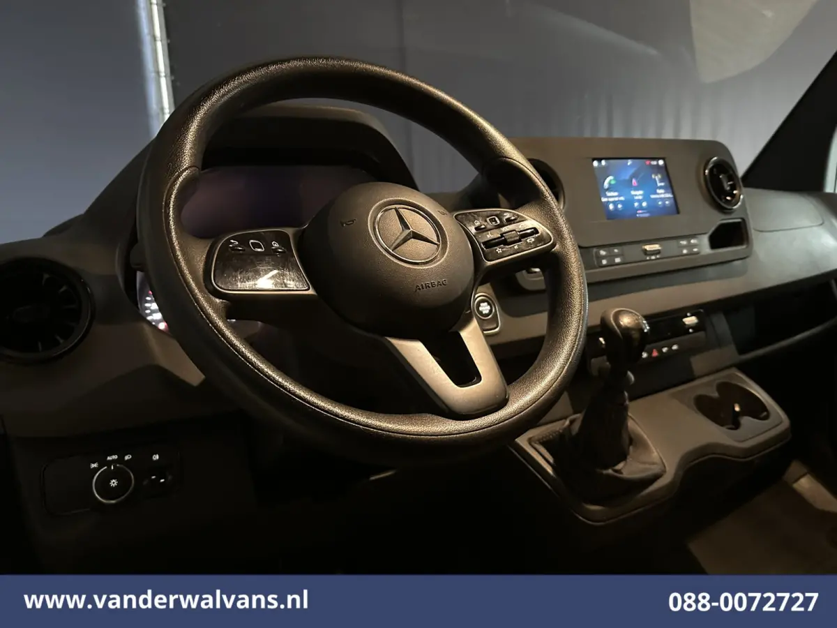 314 CDI 143pk L3H2 Euro6 Airco | Camera | Navigatie | Apple Carplay | Android Auto Parkeersensoren