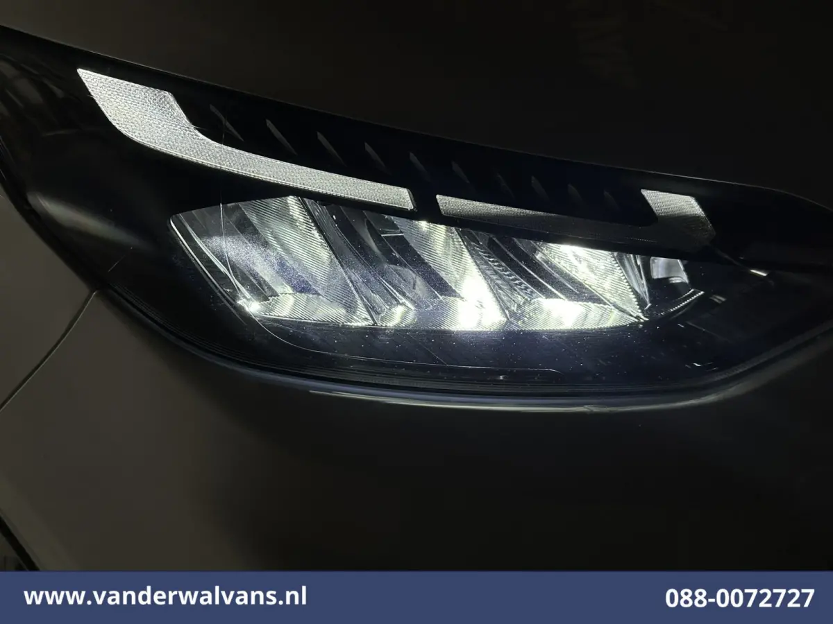 2.0 TDCI 136pk L2H1 Euro6 Airco | Camera | LED | Apple Carplay | Cruisecontrol Android Auto, Leder, Verwarmde voorruit, Parkeersensoren, Bijrijdersbank, 2740kg trekvermogen