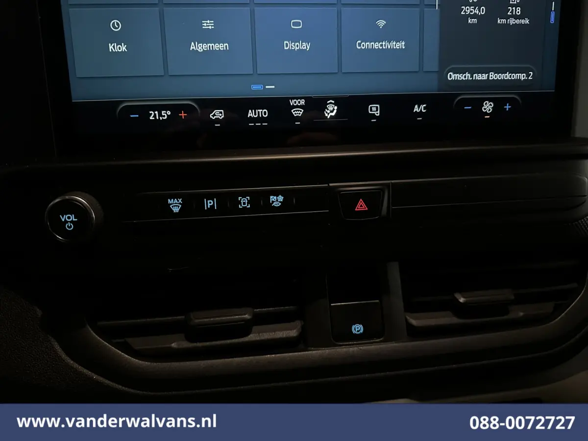 2.0 TDCI 136pk L2H1 Euro6 Airco | Camera | LED | Apple Carplay | Cruisecontrol Android Auto, Leder, Verwarmde voorruit, Parkeersensoren, Bijrijdersbank, 2740kg trekvermogen