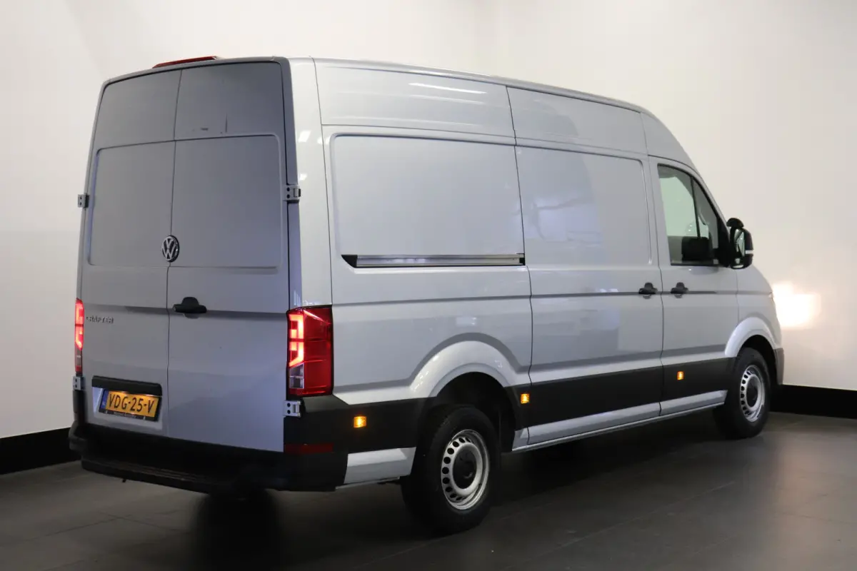 2.0 TDI L3H3 EURO 6 - Airco - Cruise - PDC - € 15.900,- Excl.