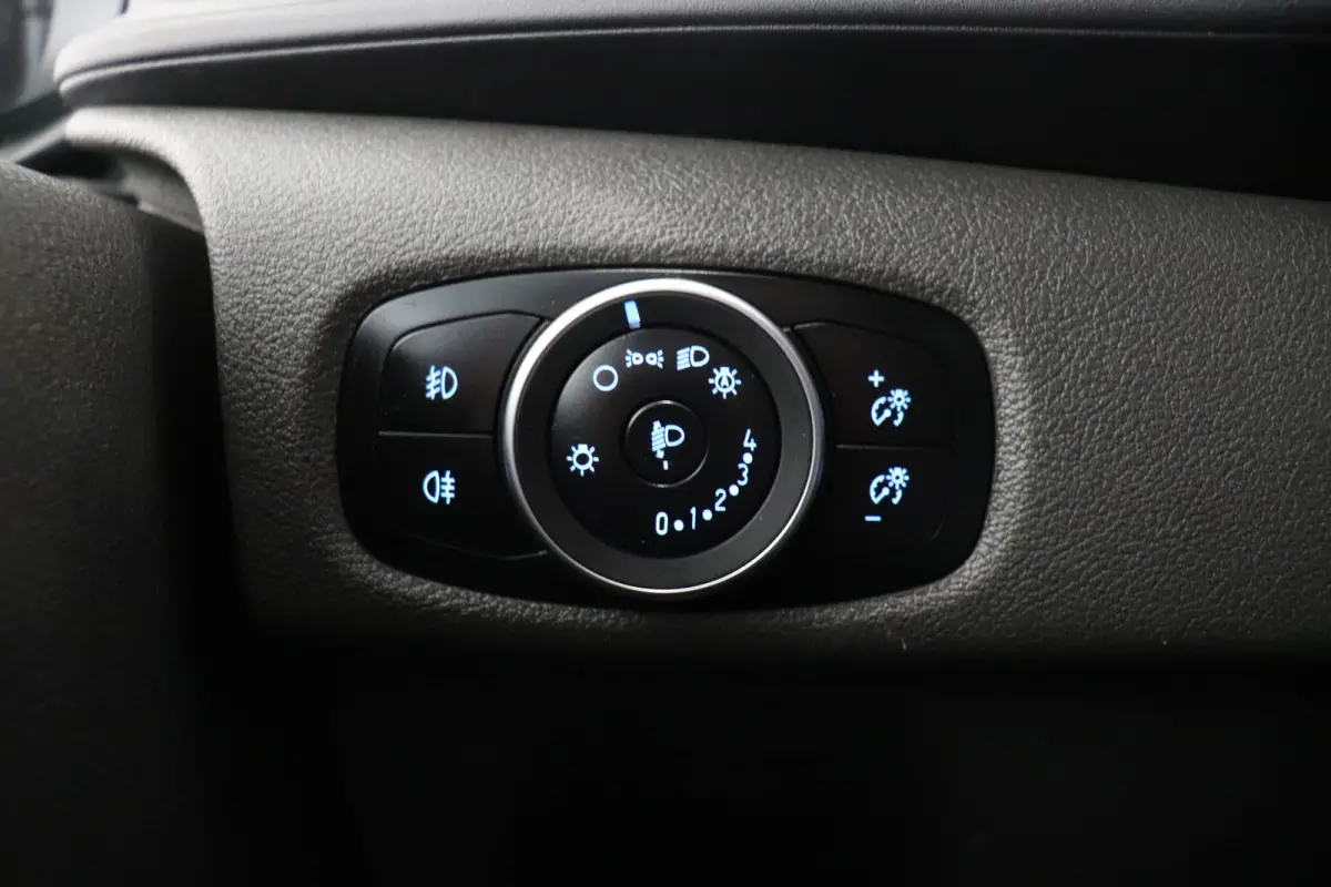2.0 TDCI 170PK Automaat EURO 6 - Airco - Cruise - PDC - € 17.900,- Excl.