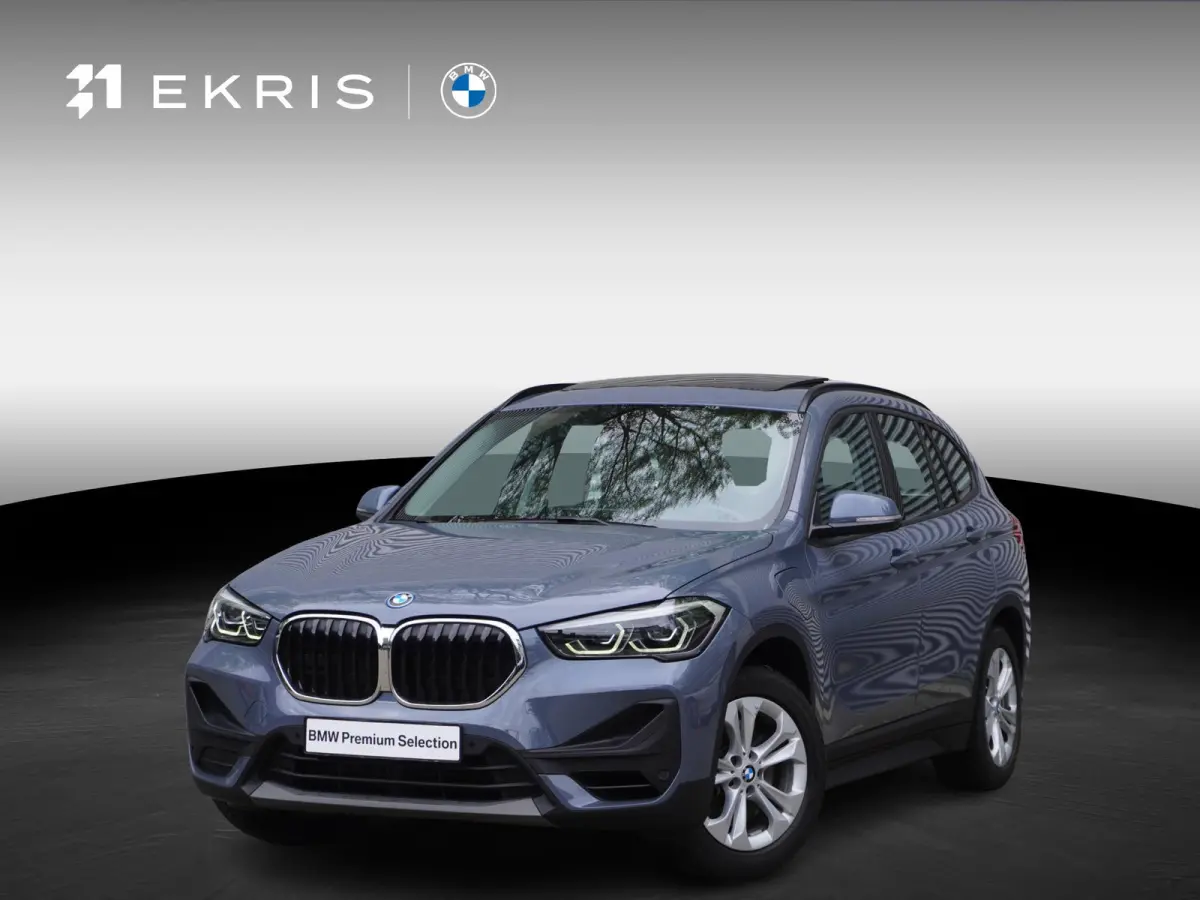 xDrive25e High Executive | Parking Pack | Glazen panoramadak | Trekhaak met afneembare kogel | Achteruitrijcamera | Elektrisch verwarmde voorstoelen