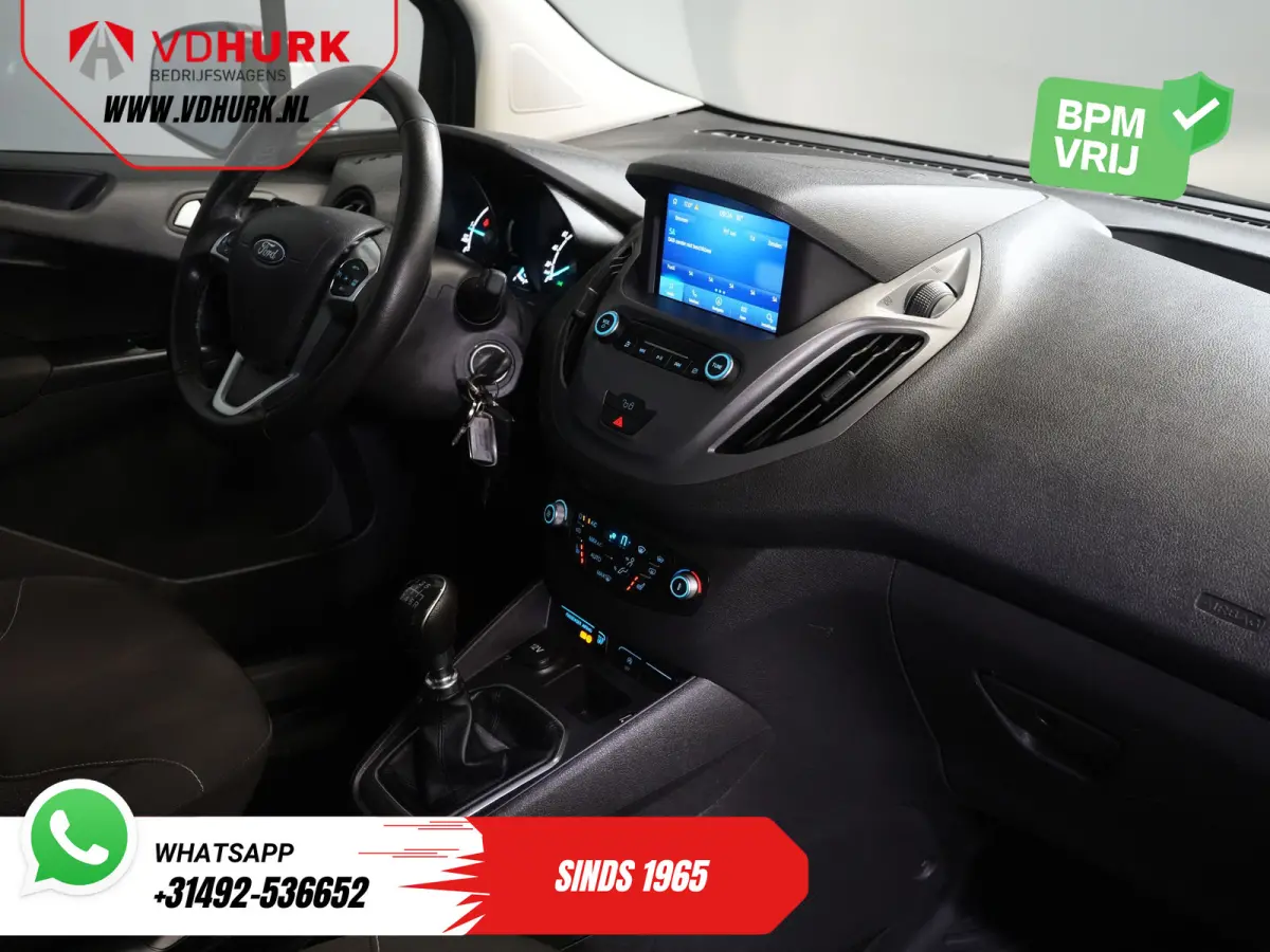 1.5 TDCI 100 pk Limited Stoelverw./ Voorruitverw./ Navi/ Carplay/ Camera/ Climate/ PDC/ LMV/ Cruise/ Trekhaak