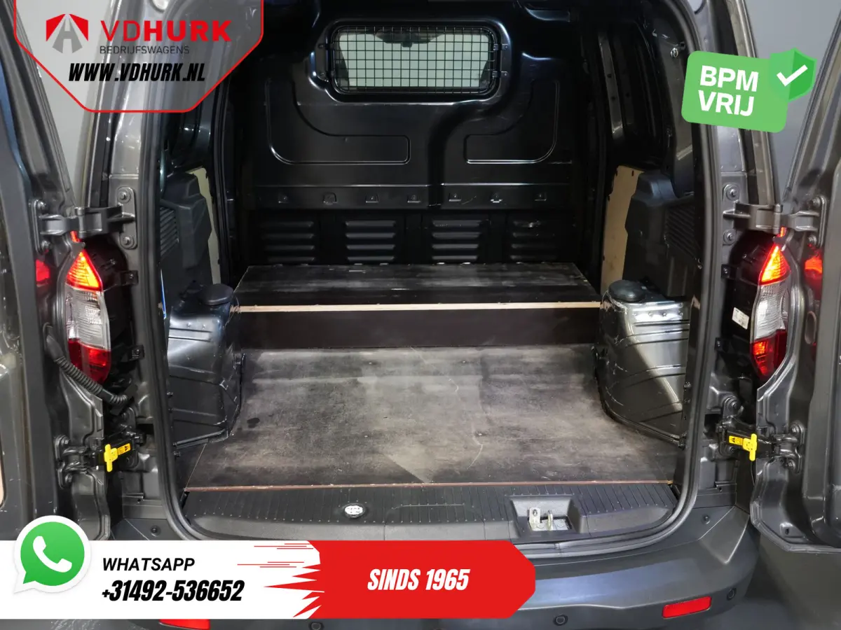 1.5 TDCI 100 pk Limited Stoelverw./ Voorruitverw./ Navi/ Carplay/ Camera/ Climate/ PDC/ LMV/ Cruise/ Trekhaak