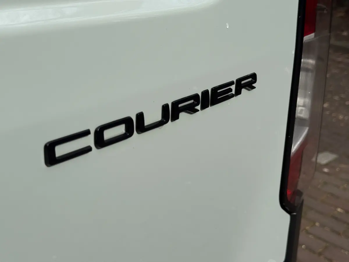 1.0 EcoBoost 100pk Trend 100pk | PDC | Imperiaal | Laadvloer + betimmering |