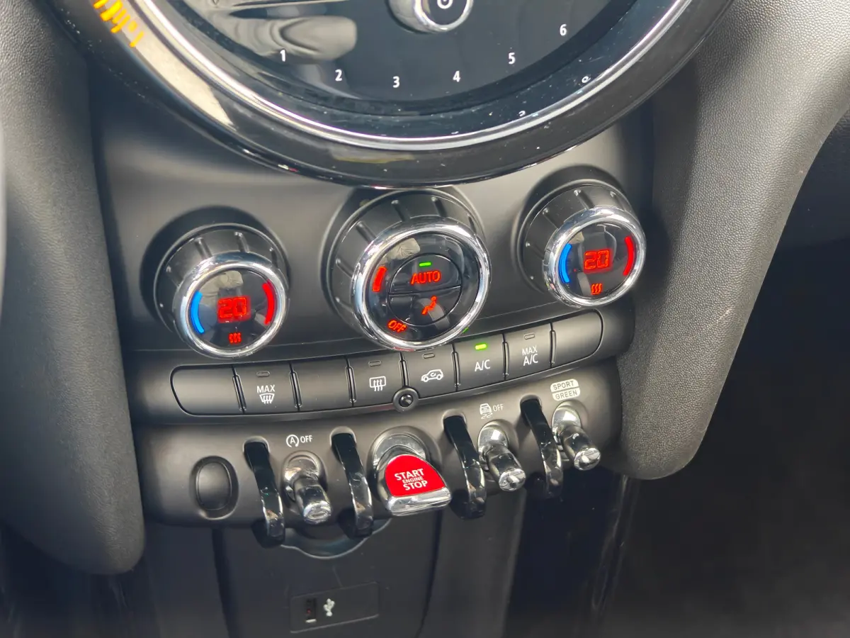 1.5 John Cooper Works | Apple Carplay / Android Auto | Navigatie | Climate Control
