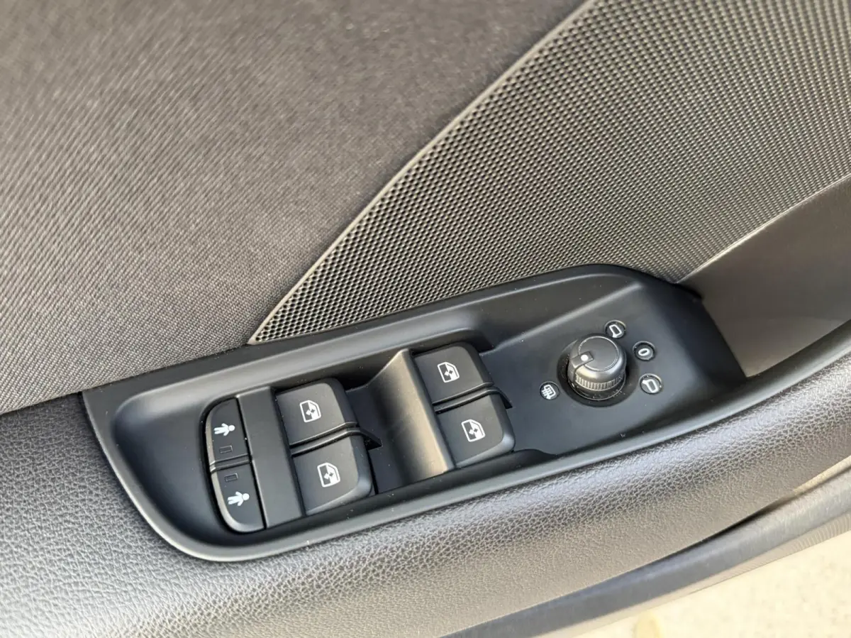 30 TFSI Pro Line Navigatiesysteem | Xenon | Airconditioning | Cruise control | Bluetooth telefoonverbinding | Parkeersensoren achter