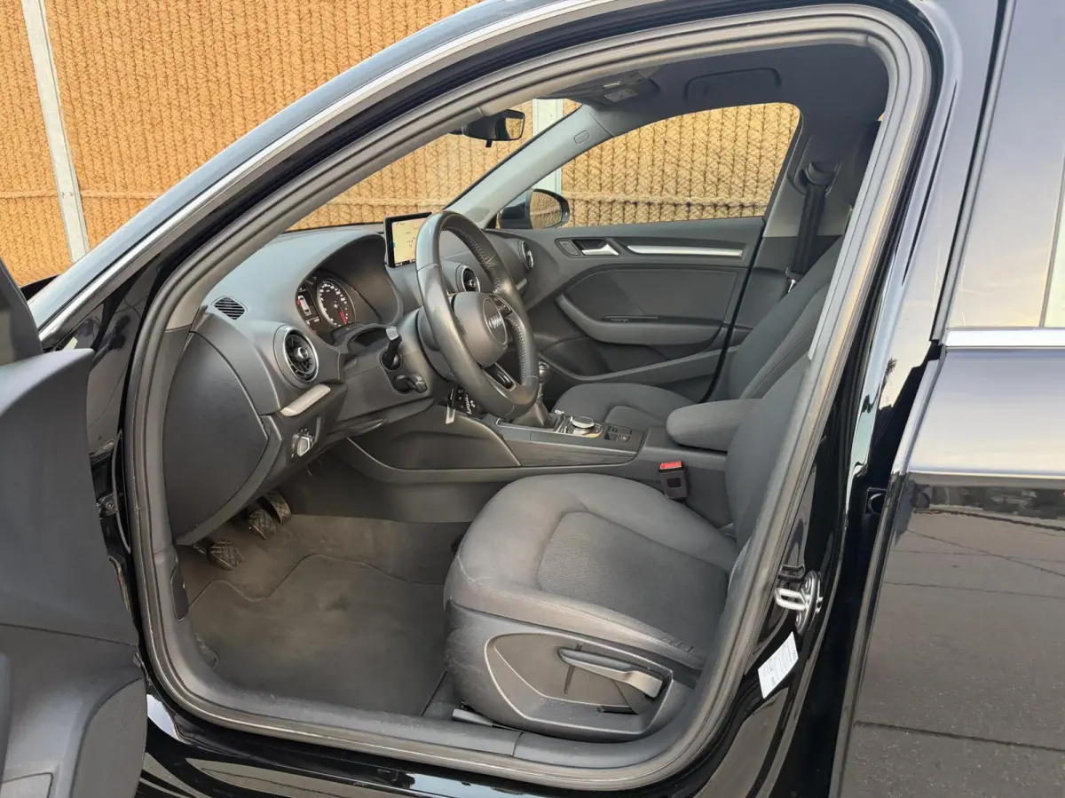 30 TFSI Pro Line Navigatiesysteem | Xenon | Airconditioning | Cruise control | Bluetooth telefoonverbinding | Parkeersensoren achter