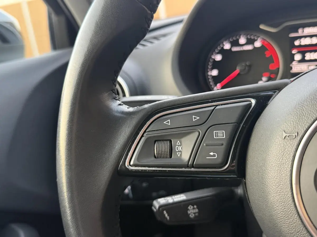 30 TFSI Pro Line Navigatiesysteem | Xenon | Airconditioning | Cruise control | Bluetooth telefoonverbinding | Parkeersensoren achter