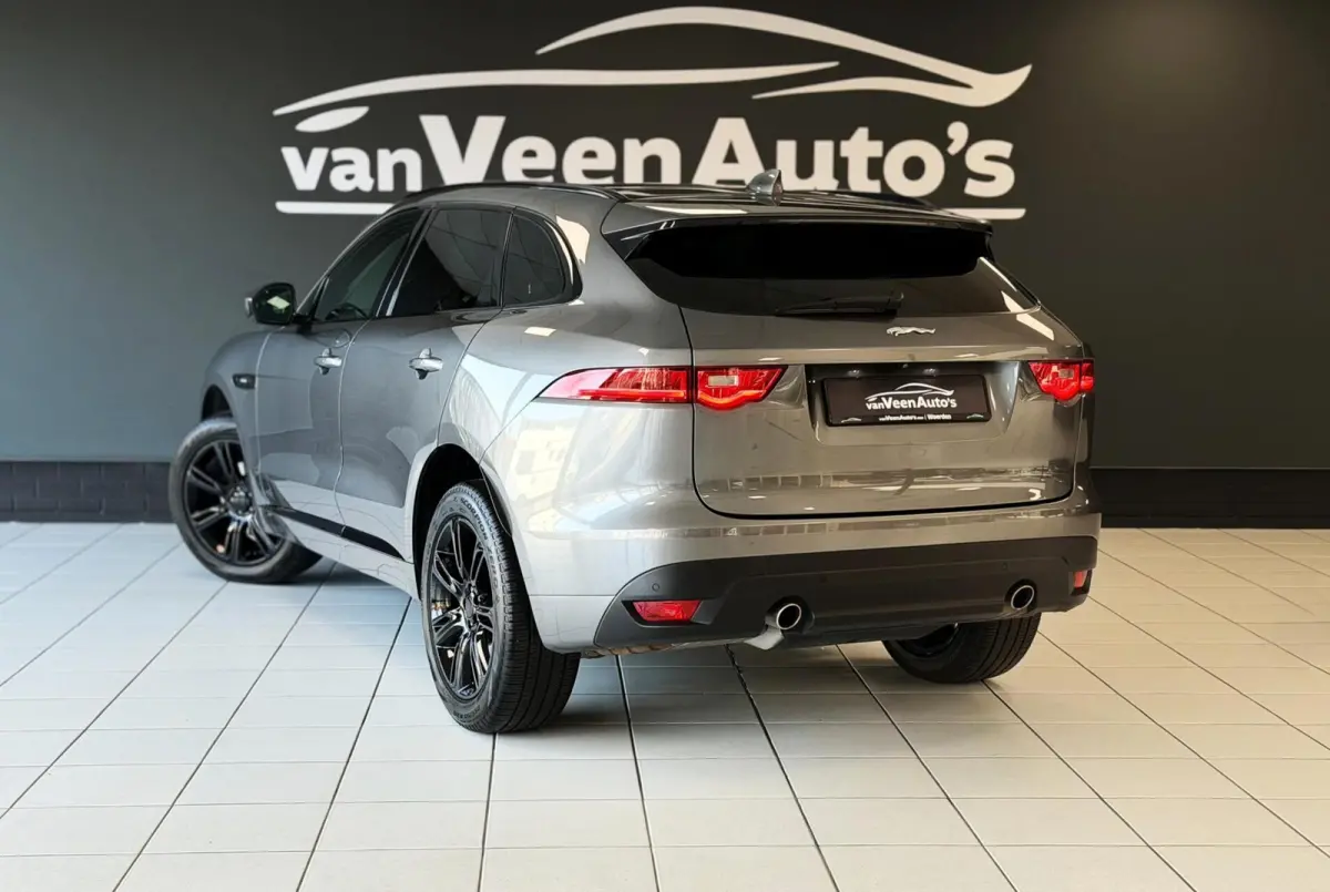 2.0 R-Sport AWD 25t 2 jaar garantie