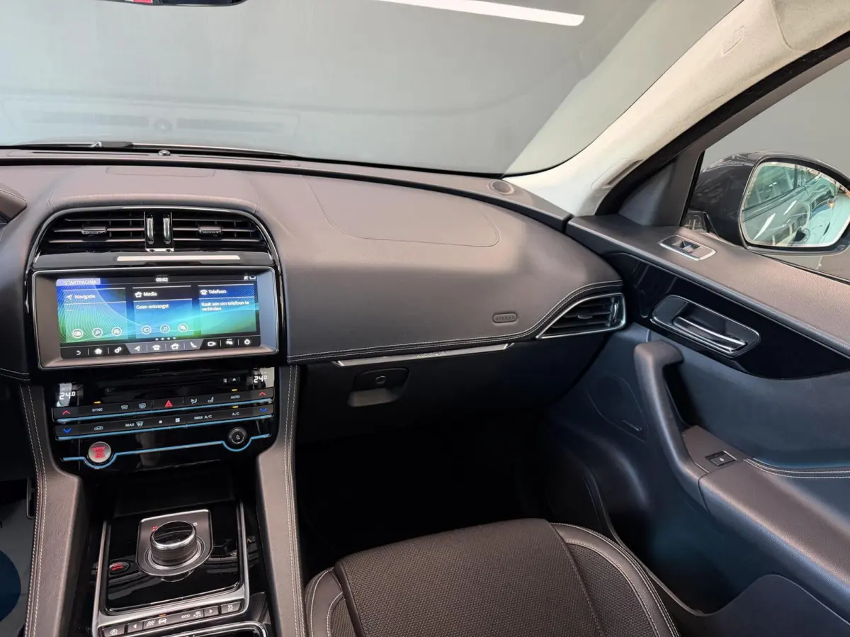 2.0 R-Sport AWD 25t 2 jaar garantie