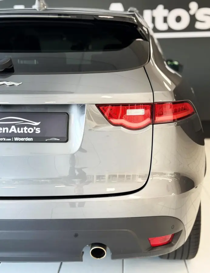 2.0 R-Sport AWD 25t 2 jaar garantie
