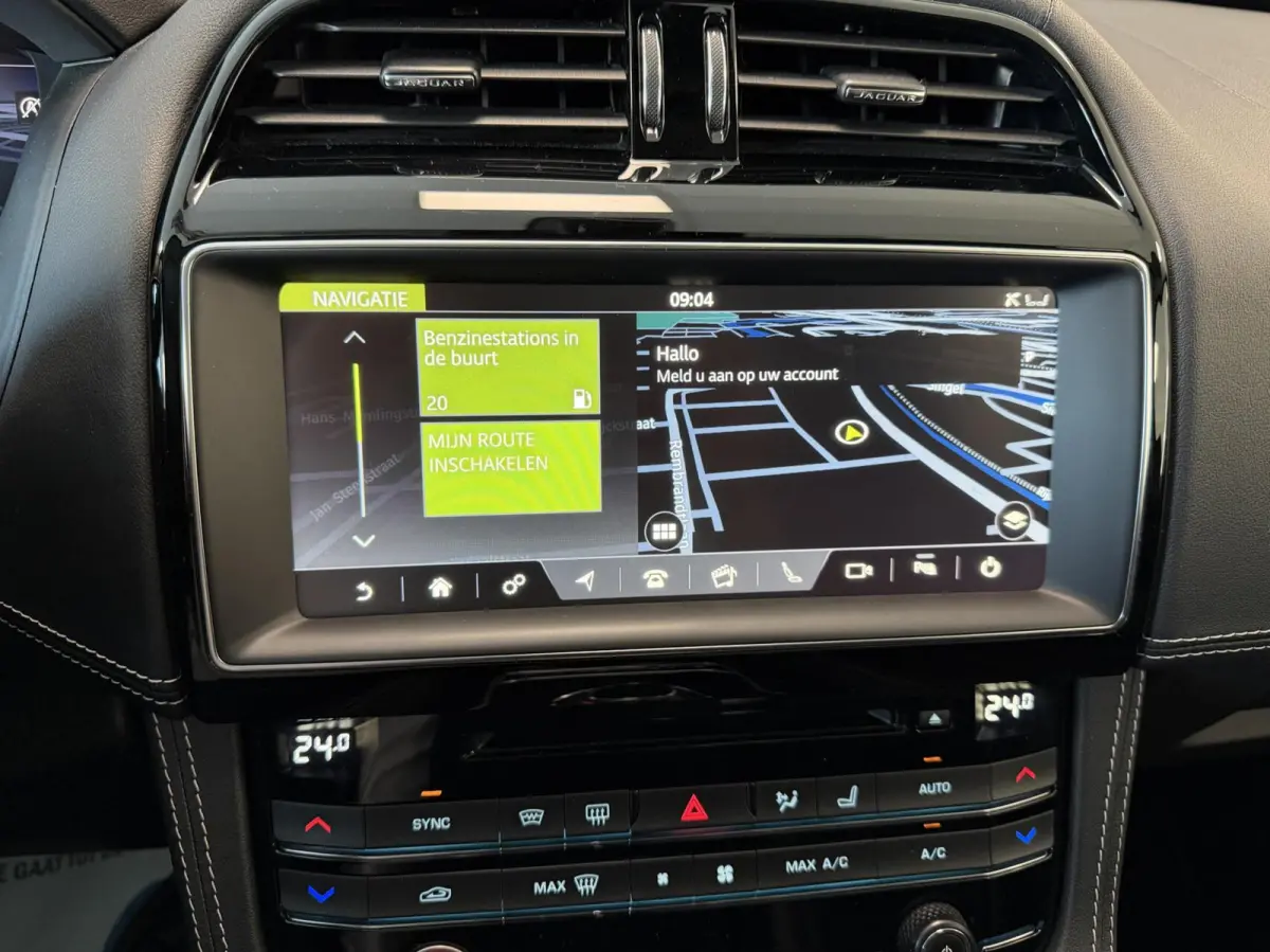 2.0 R-Sport AWD 25t 2 jaar garantie