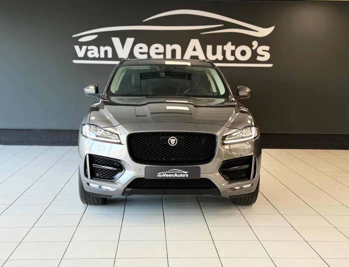 2.0 R-Sport AWD 25t 2 jaar garantie
