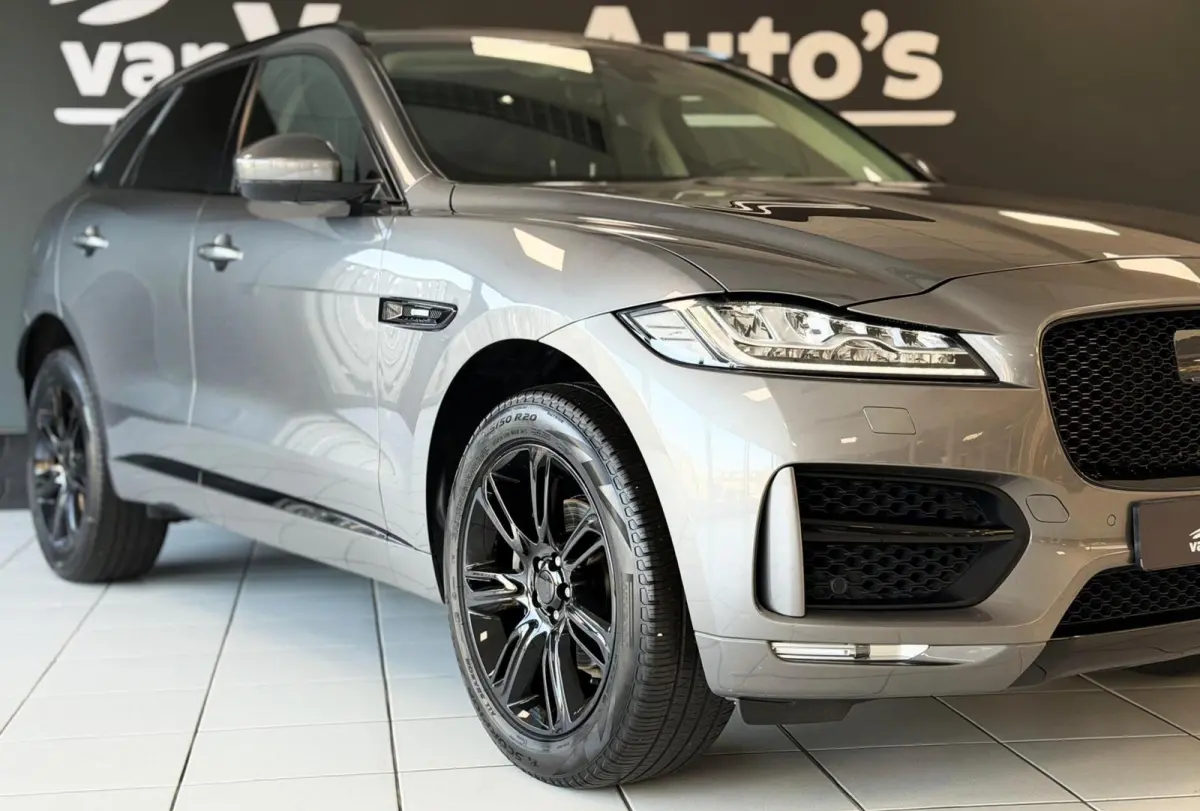 2.0 R-Sport AWD 25t 2 jaar garantie