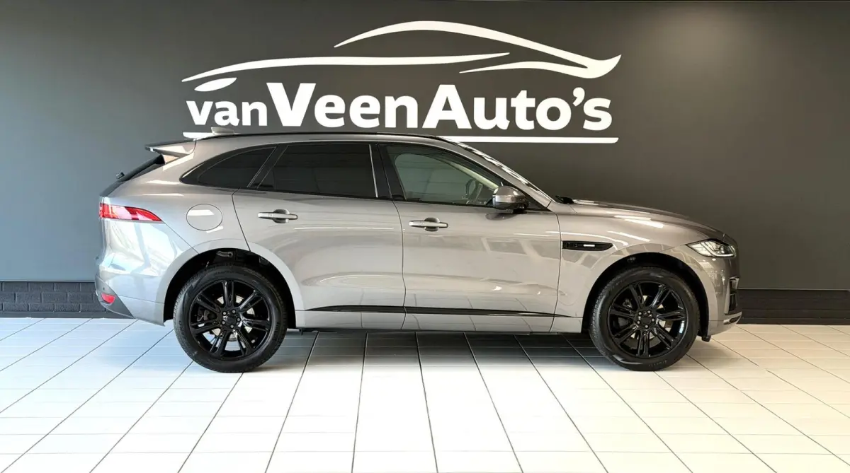 2.0 R-Sport AWD 25t 2 jaar garantie