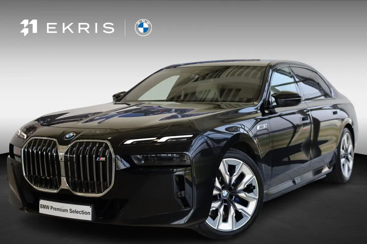 M760e xDrive | Head-Up Display | Panoramadak | Driving + Parking Ass. Professional 360 Camera | Bowers & Wilkins | Active Steering | Trekhaak