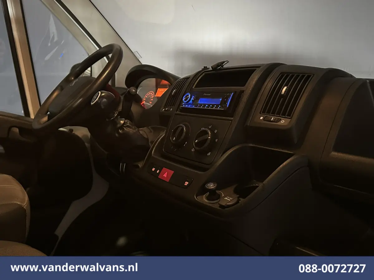 2.2 BlueHDi 140pk Kipper Open Laadbak Euro6 Bijrijdersbank Bluetooth telefoonvoorbereiding