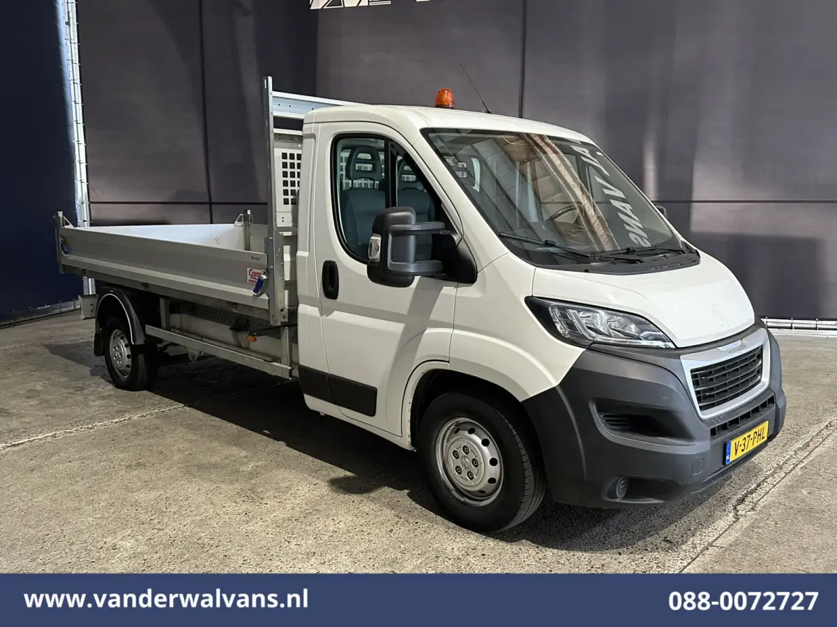 2.2 BlueHDi 140pk Kipper Open Laadbak Euro6 Bijrijdersbank Bluetooth telefoonvoorbereiding