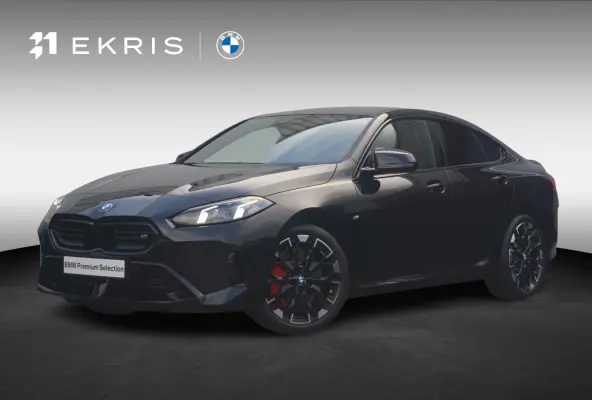 M235 xDrive | Driving Assistant Professional / Head-up / Rondomzicht Camera's / M sportstoelen / Elektrische Stoelen + Memory