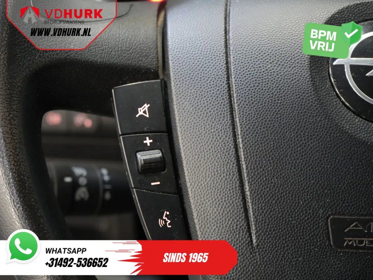 2.2 140 pk DC Dubbel Cabine Open Laadbak/ 7 Pers./ 2.5t Trekverm./ Cruise/ Airco/ 288x215x35/ Pick up