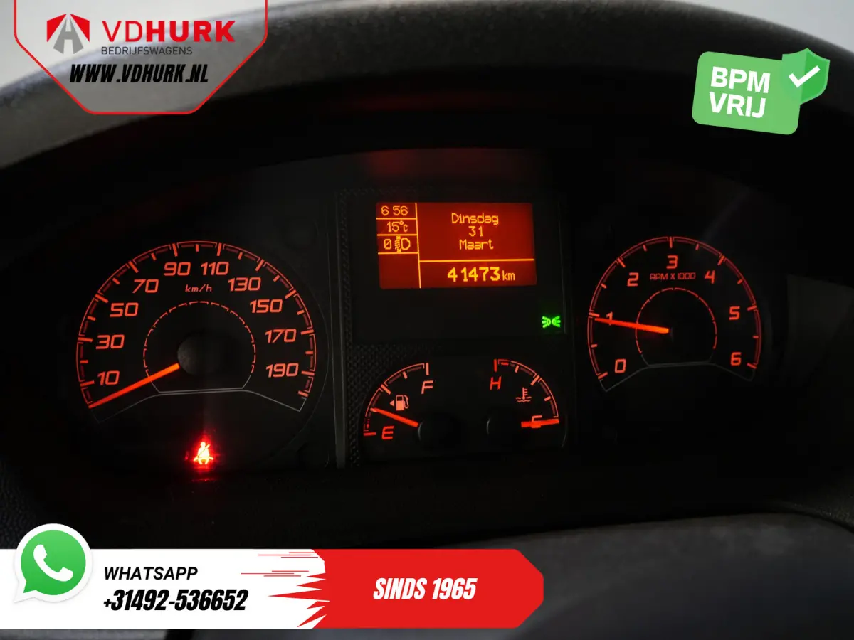 2.2 140 pk DC Dubbel Cabine Open Laadbak/ 7 Pers./ 2.5t Trekverm./ Cruise/ Airco/ 288x215x35/ Pick up