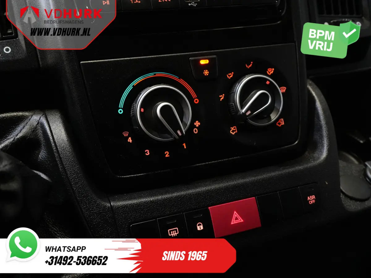 2.2 140 pk DC Dubbel Cabine Open Laadbak/ 7 Pers./ 2.5t Trekverm./ Cruise/ Airco/ 288x215x35/ Pick up
