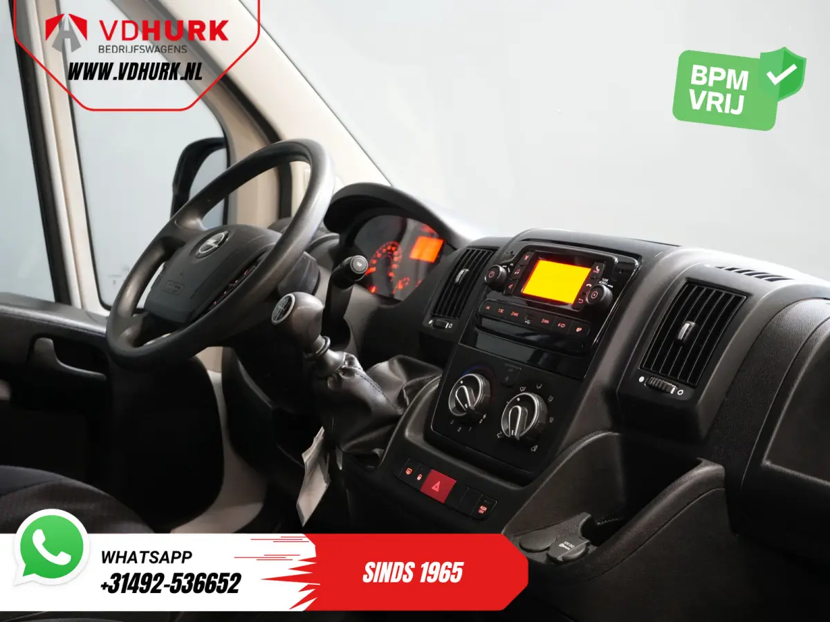 2.2 140 pk DC Dubbel Cabine Open Laadbak/ 7 Pers./ 2.5t Trekverm./ Cruise/ Airco/ 288x215x35/ Pick up