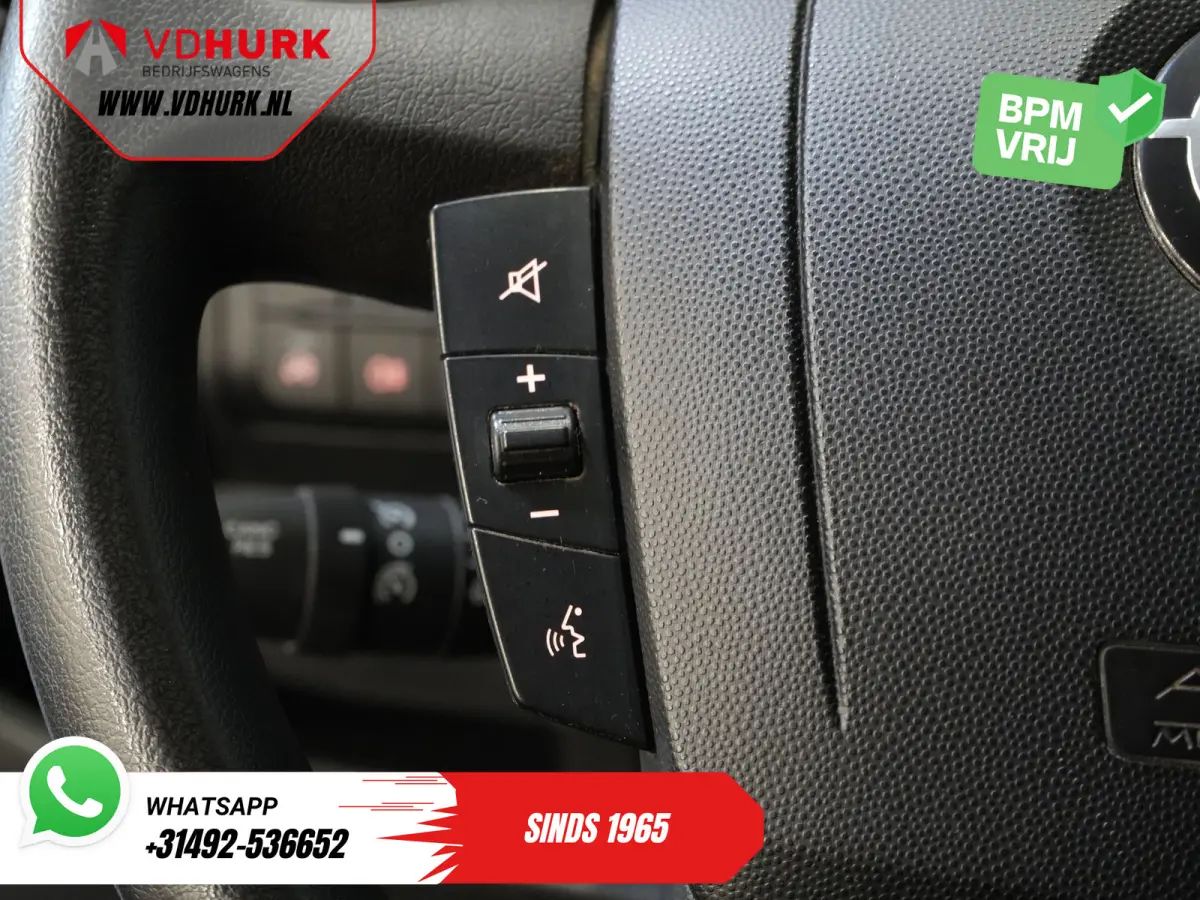 2.2 140 pk DC Dubbel Cabine Open Laadbak/ 7 Pers./ 2.5t Trekverm./ Cruise/ Airco/ 288x215x35/ Pick up