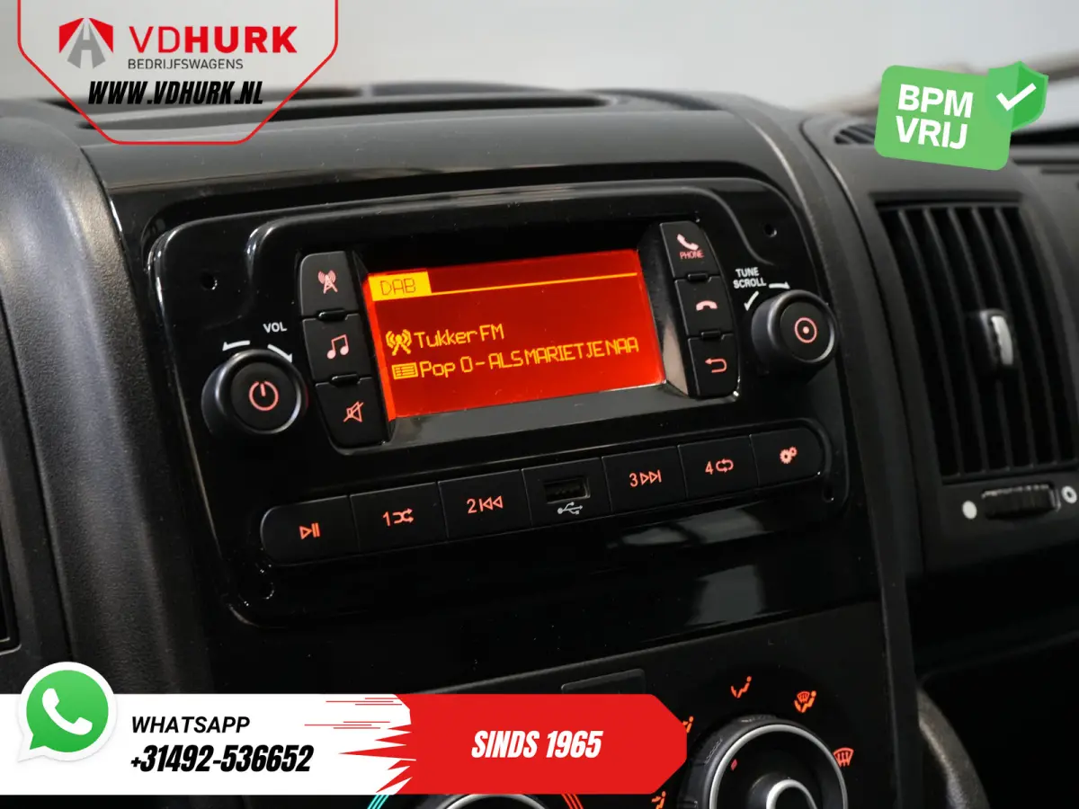 2.2 140 pk DC Dubbel Cabine Open Laadbak/ 7 Pers./ 2.5t Trekverm./ Cruise/ Airco/ 288x215x35/ Pick up