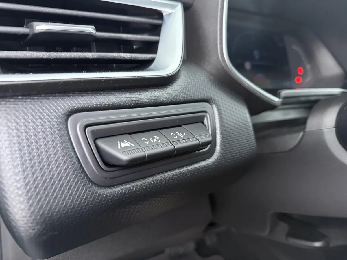 Hybrid 140 Business Zen | Navigatie | Climate Control | Keyless Entry |