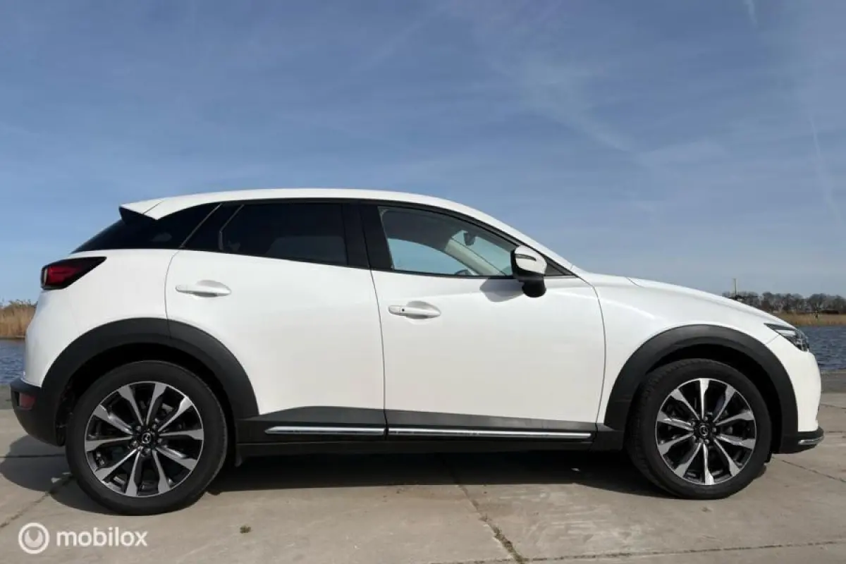 2.0 SKYACTIV-G | Keyless | Head-Up Display |Sports line