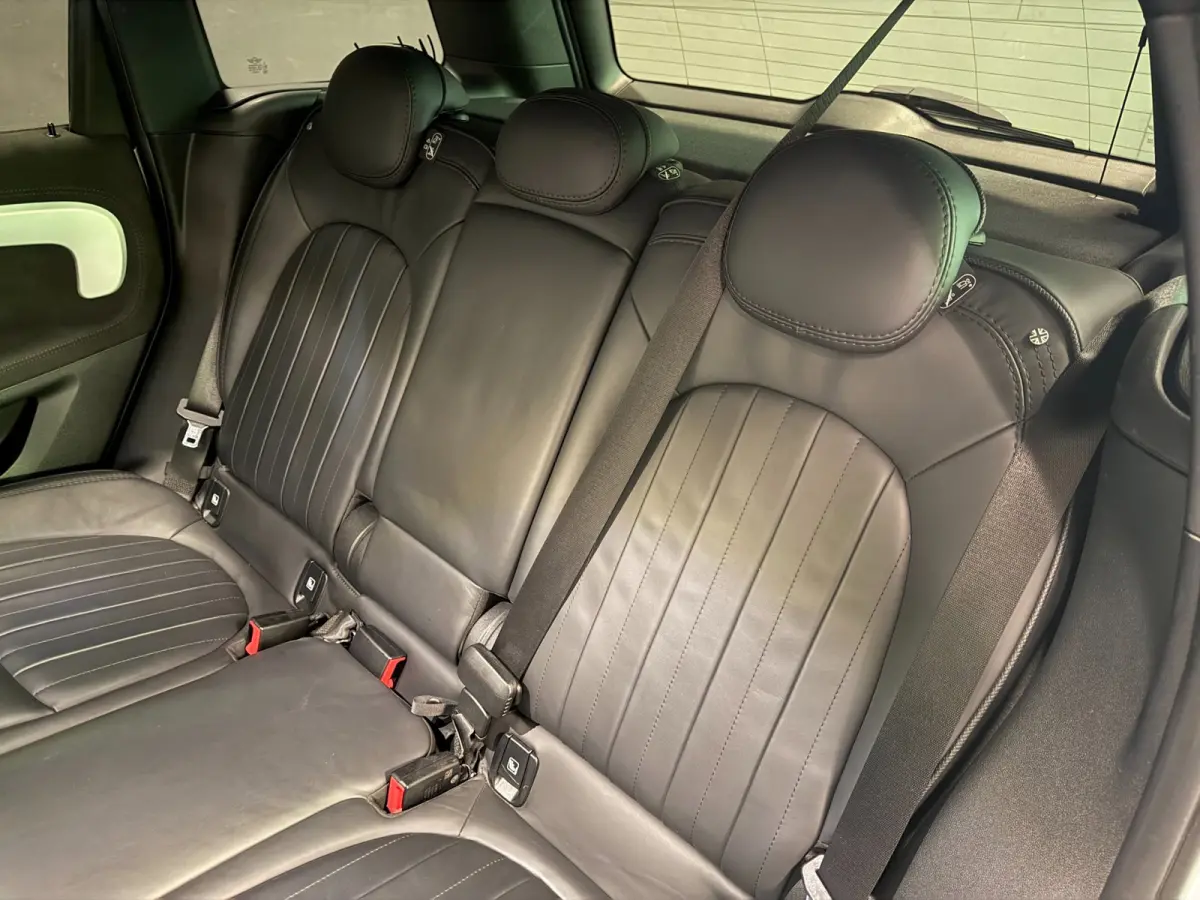1.5 Cooper ALL4 Untamed Edition SOH98% 224PK/PANO/H-KARDON/H-UP/LEDER/CAM/V-COCKPIT/NAVI/DAB///