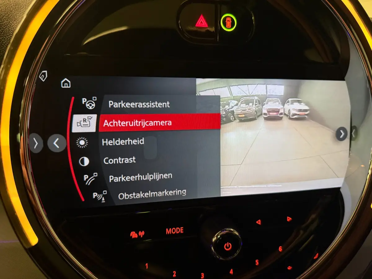 1.5 Cooper ALL4 Untamed Edition SOH98% 224PK/PANO/H-KARDON/H-UP/LEDER/CAM/V-COCKPIT/NAVI/DAB///