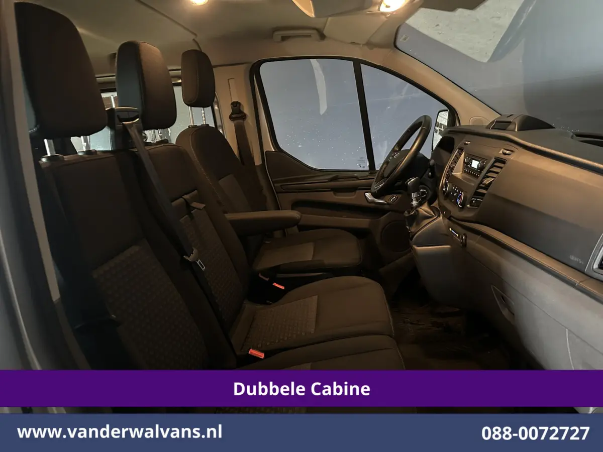 2.0 TDCI 131pk L2H1 Dubbele Cabine Euro6 Airco | 6-Zits | LED | Cruisecontrol | Verwarmde voorruit Parkeersensoren, Dakdragers, 2800kg trekvermogen
