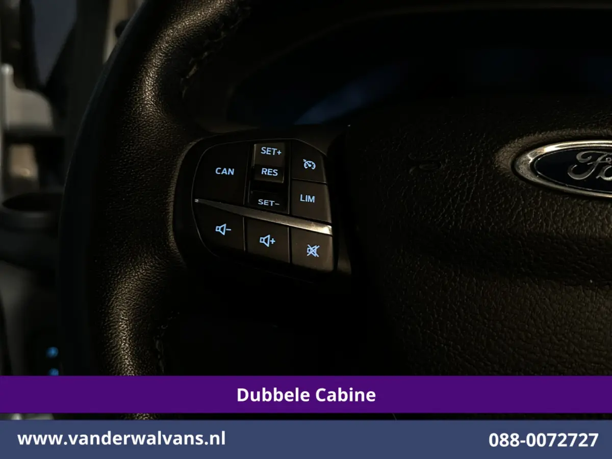 2.0 TDCI 131pk L2H1 Dubbele Cabine Euro6 Airco | 6-Zits | LED | Cruisecontrol | Verwarmde voorruit Parkeersensoren, Dakdragers, 2800kg trekvermogen