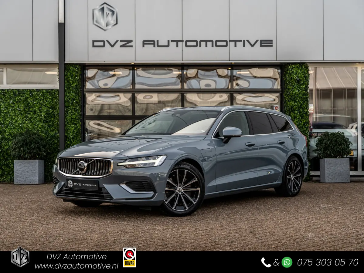 2.0 T6 Plug-in hybrid AWD Core Bright | LED | PDC | Carplay | BTW
