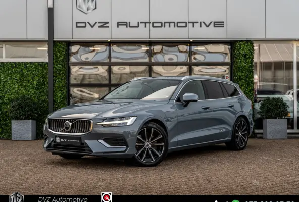 2.0 T6 Plug-in hybrid AWD Core Bright | LED | PDC | Carplay | BTW