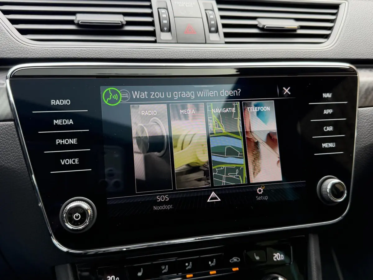 1.4 TSI iV Sportline Automaat | Panoramadak | Stoelverwarming voor | Stuurwielverwarming | Half leer alcantara | Cruise control | Trekhaak uitklapbaar | Matrix LED | Achteruitrijcamera