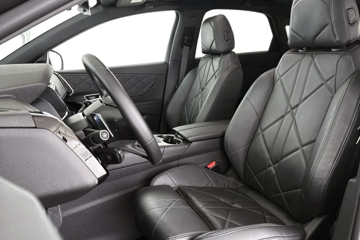 E-Tense Rivoli Pano Trekhaak Leder Stoelverwarming Camera