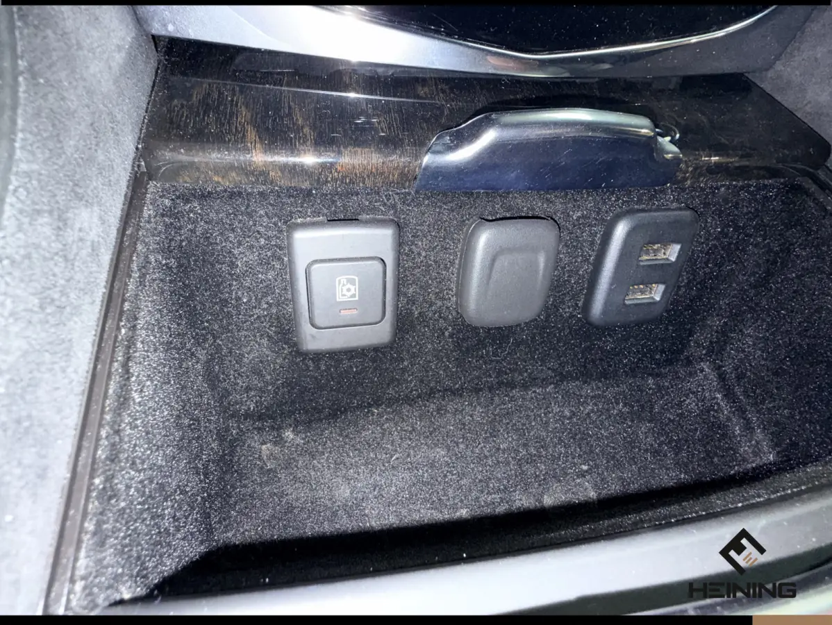 6.2 V8 Platinum ESV. Verlengde uitvoering met 8 zitplaatsen !! Europese auto