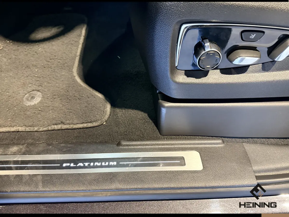 6.2 V8 Platinum ESV. Verlengde uitvoering met 8 zitplaatsen !! Europese auto