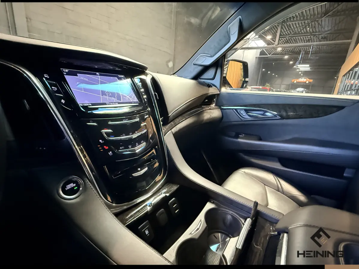 6.2 V8 Platinum ESV. Verlengde uitvoering met 8 zitplaatsen !! Europese auto
