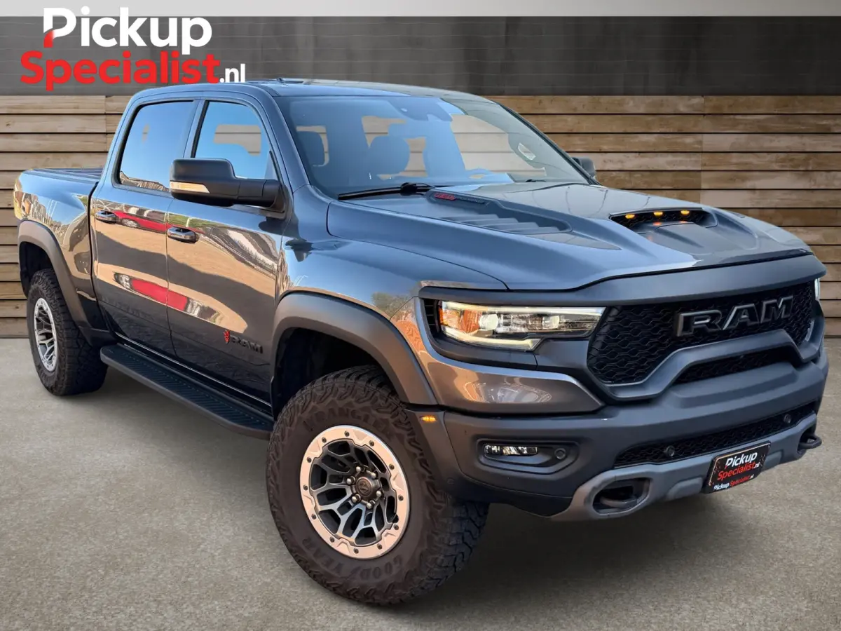 1500 6.2 V8 4x4 Crew Cab TRX , DIKSTE NL , PERFECT ONDERHOUDEN , 711