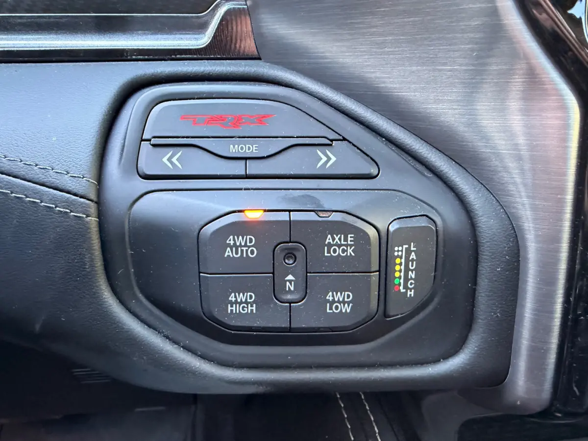 1500 6.2 V8 4x4 Crew Cab TRX , DIKSTE NL , PERFECT ONDERHOUDEN , 711